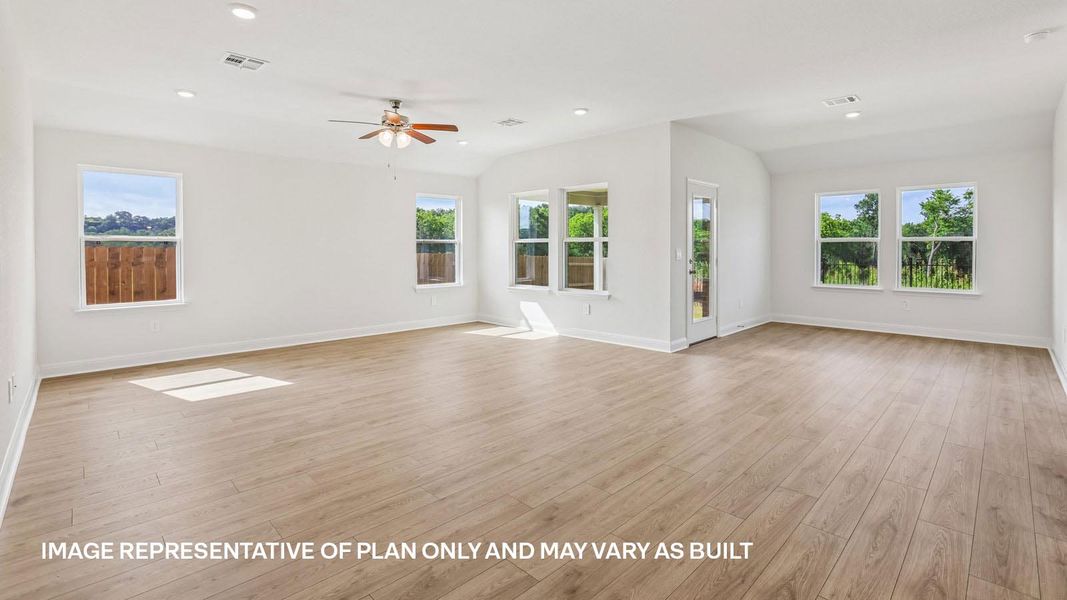 Spacious, unfurnished interior of a new home in Riverview, Georgetown (Image 14).