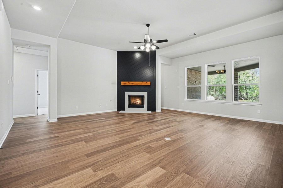 Spacious, unfurnished interior of a new home in Encino Estates, Dayton (Image 28).