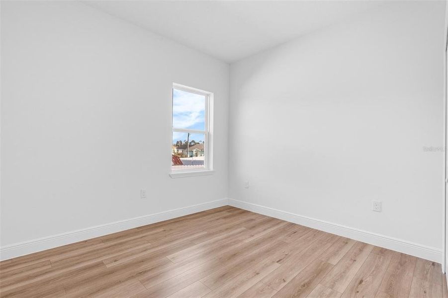 Spacious, unfurnished interior of a new home in , Ocala (Image 36).