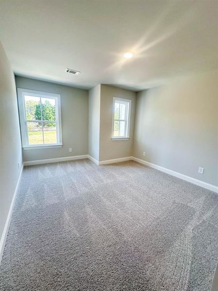 Spacious, unfurnished interior of a new home in , Lawrenceville (Image 16).