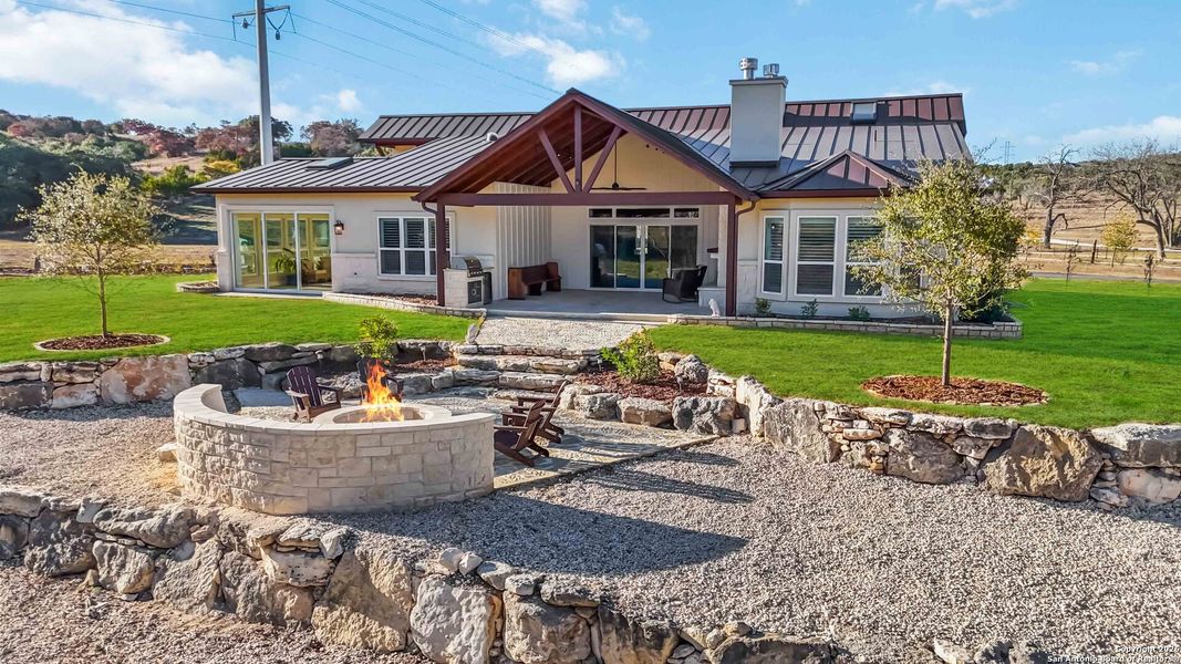 Community amenities in , Boerne (Image 47).