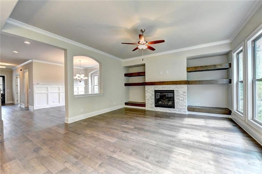 Spacious, unfurnished interior of a new home in Bellmoore Park, Duluth (Image 51).