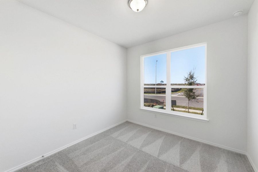 Spacious, unfurnished interior of a new home in Stoney Chase, Del Valle (Image 26).