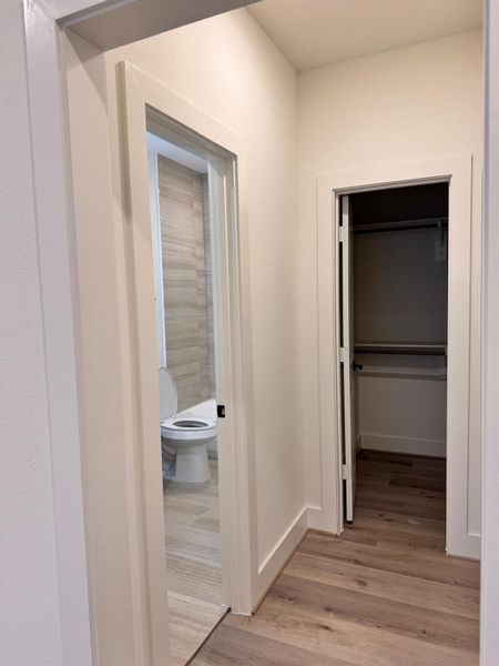 Image 6 of a home in . Image 6 of a home in .