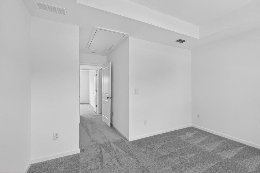 Spacious, unfurnished interior of a new home in Rosewood Farm, Lawrenceville (Image 39).