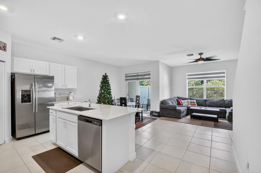 Furnished interior view inside a new home in , Lake Worth (Image 33).