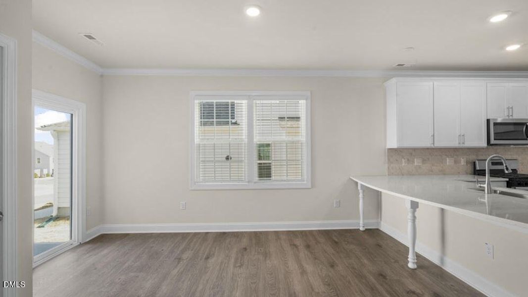 Breakfast Area Breakfast Area