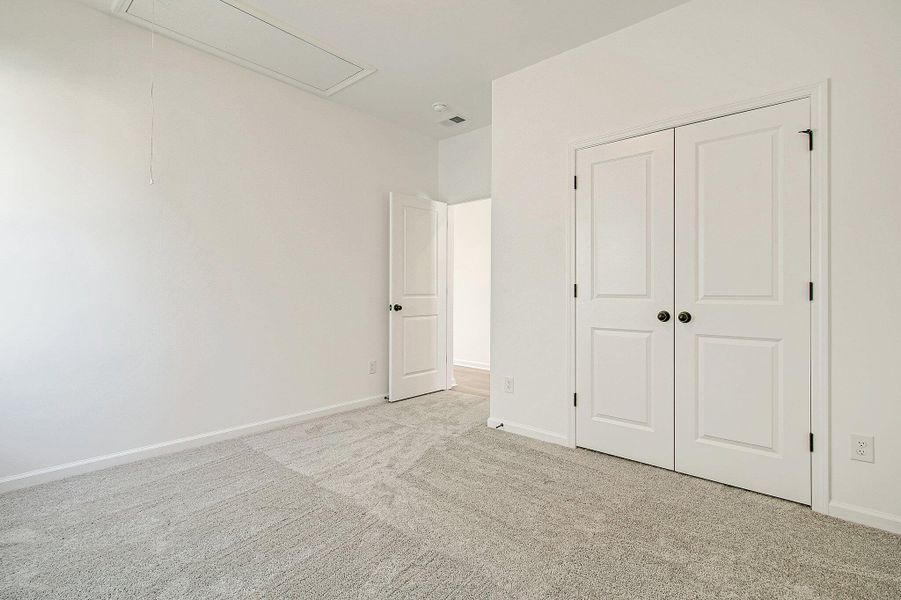 Spacious, unfurnished interior of a new home in , Summerville (Image 19).