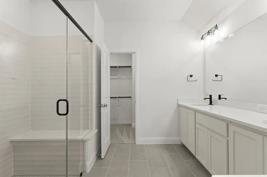 14. 5621 Burford - Bath