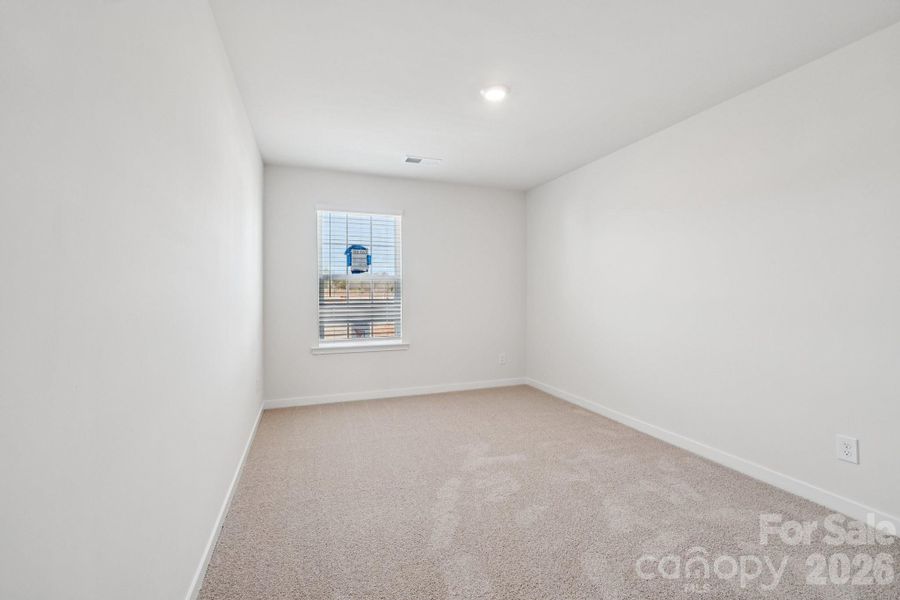 Spacious, unfurnished interior of a new home in Clark Creek Landing, Lincolnton (Image 18).