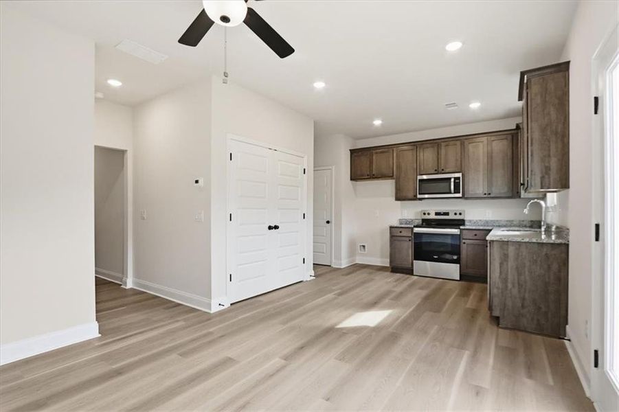 Image 16 of a home in . Image 16 of a home in .