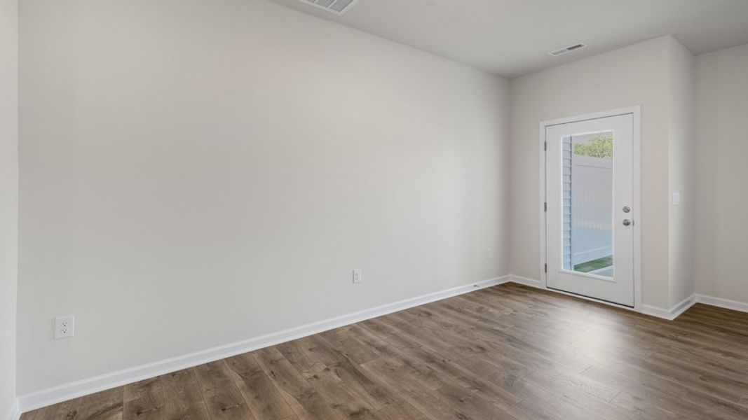Spacious, unfurnished interior of a new home in Clock Road Townhomes, New Bern (Image 11).