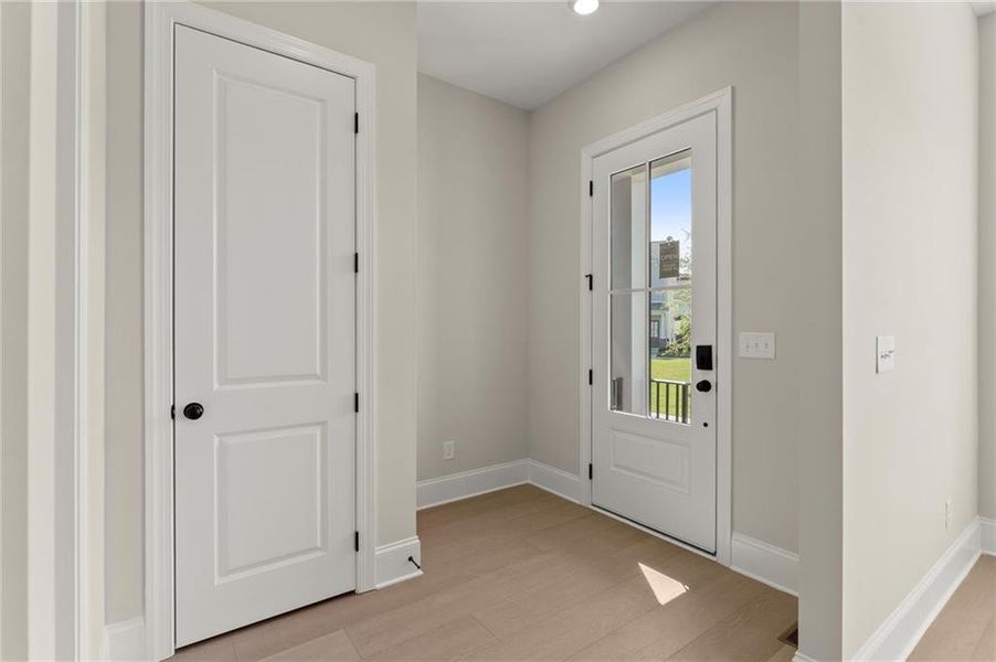Spacious, unfurnished interior of a new home in West Highlands, Atlanta (Image 43). Spacious, unfurnished interior of a new home in West Highlands, Atlanta (Image 43).