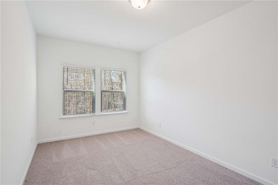 Spacious, unfurnished interior of a new home in The Pointe at Heron Bay, Locust Grove (Image 23).