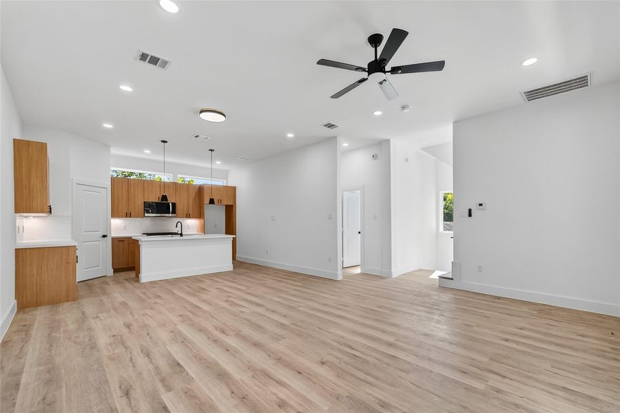 Spacious, unfurnished interior of a new home in , Houston (Image 22). Spacious, unfurnished interior of a new home in , Houston (Image 22).