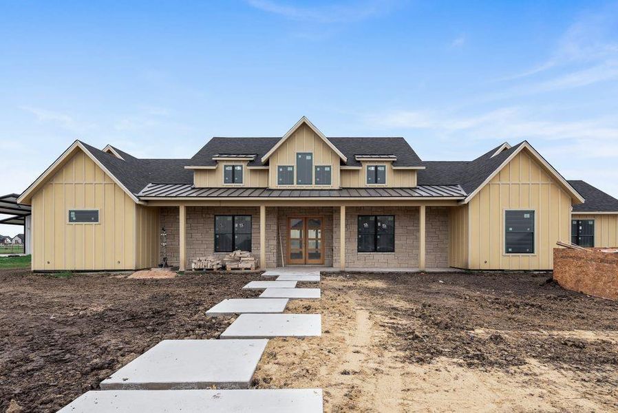 Front of home before the paint.