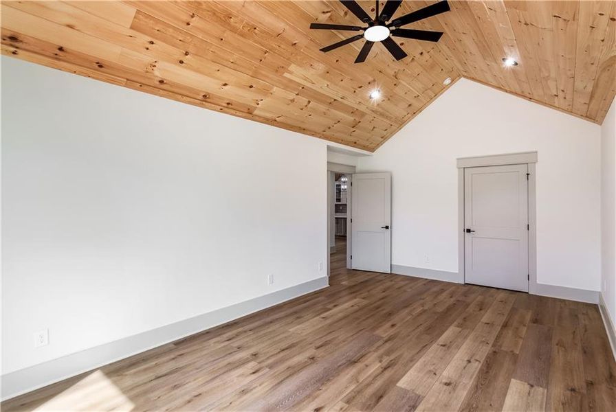 Spacious, unfurnished interior of a new home in , Ranger (Image 21).
