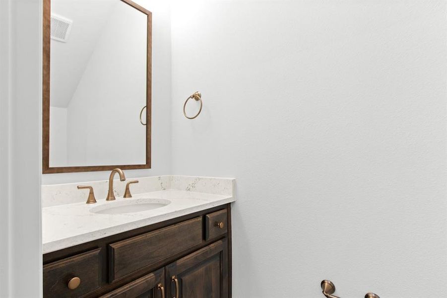 030-1208Armstrong-TheColony-TX-75056-Bathroom3.jpg-SMALL