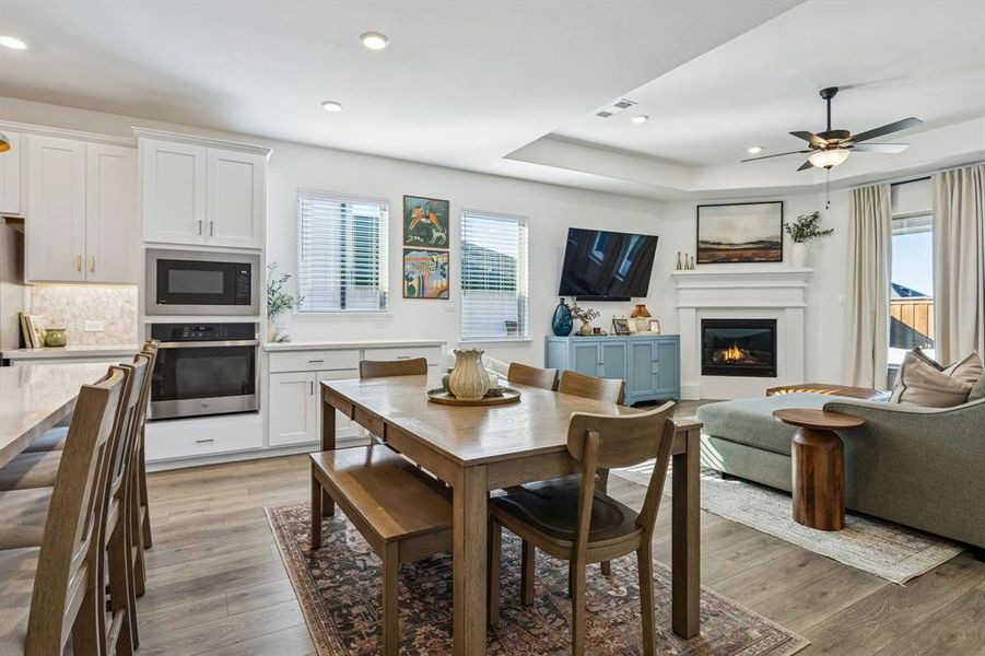 Furnished interior view inside a new home in Stoneridge, Melissa (Image 11).