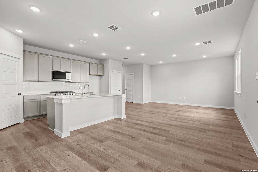 Image 27 of a home in Senna.