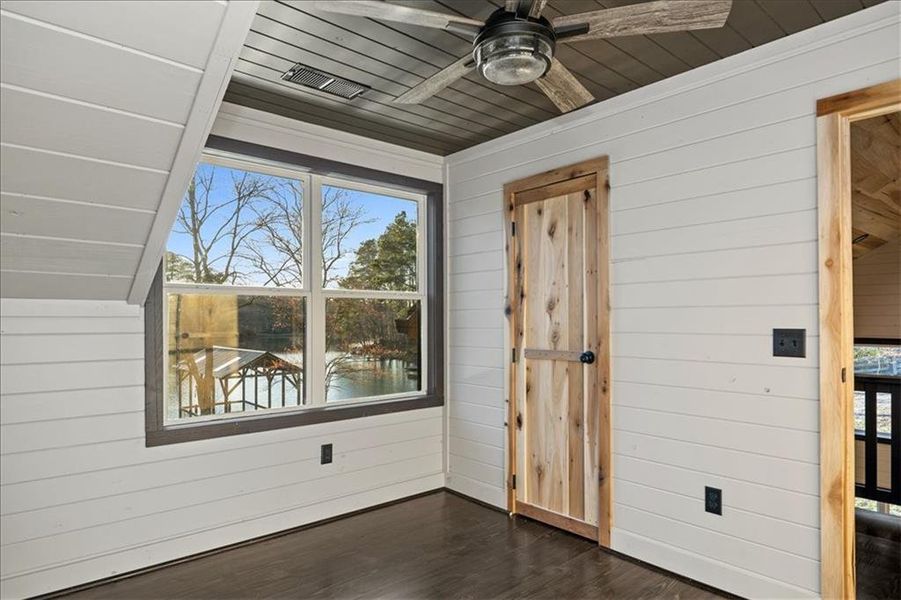 Exterior details and patio area of a home in , Talking Rock (Image 27).