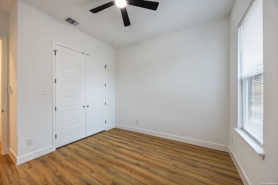Spacious, unfurnished interior of a new home in , Selma (Image 22).