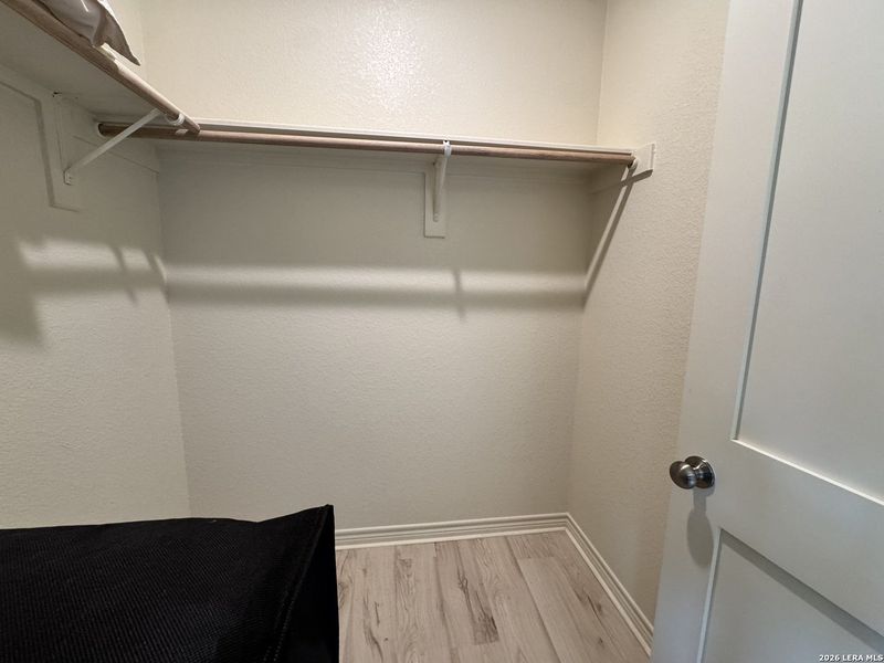 Spacious, unfurnished interior of a new home in , Seguin (Image 19).