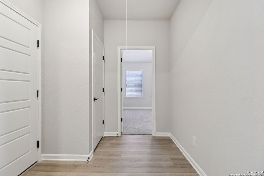 Spacious, unfurnished interior of a new home in Arcadia Ridge - Classic Series, San Antonio (Image 15). Spacious, unfurnished interior of a new home in Arcadia Ridge - Classic Series, San Antonio (Image 15).