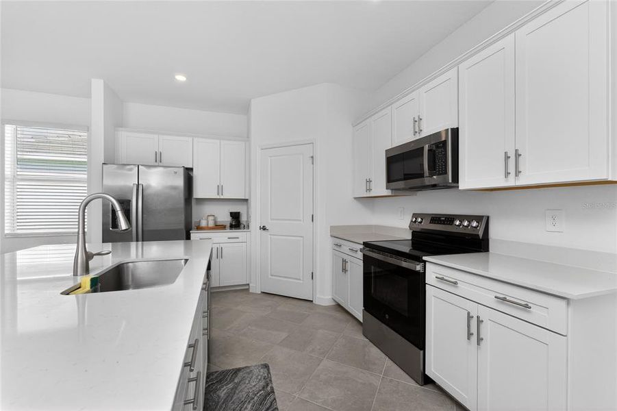 Furnished interior view inside a new home in , Englewood (Image 43).