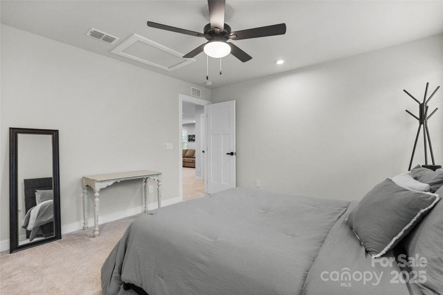 Furnished interior view inside a new home in , Spartanburg (Image 9).