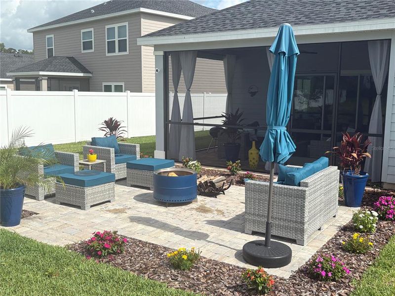 Exterior details and patio area of a home in , Ocala (Image 35).