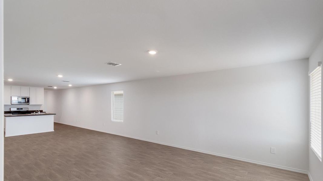 Spacious, unfurnished interior of a new home in Wayside, Uhland (Image 13).