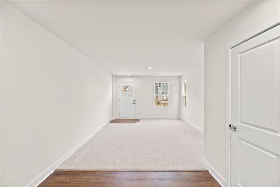 Spacious, unfurnished interior of a new home in Middle Creek Village Coastal Cottages & Villas, Bolivia (Image 10).