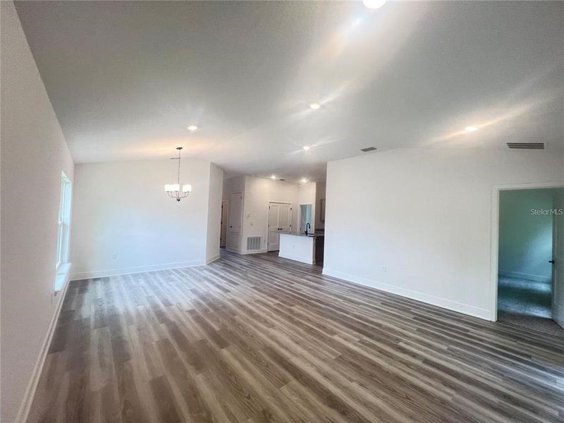 Spacious, unfurnished interior of a new home in Knights Landing, Lakeland (Image 11).