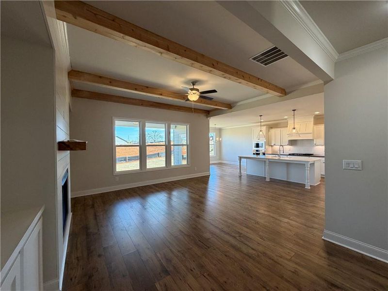 Spacious, unfurnished interior of a new home in , Jefferson (Image 22).