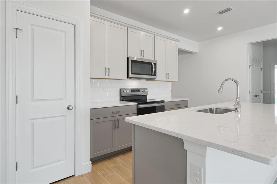 Furnished interior view inside a new home in Prairie Oaks, St. Cloud (Image 11).