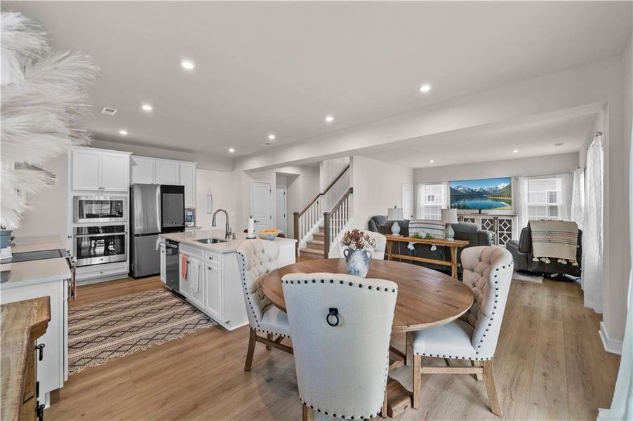 Furnished interior view inside a new home in , Calhoun (Image 34).