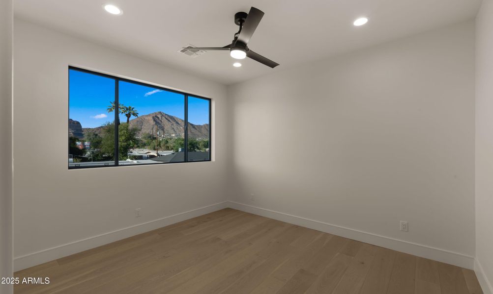 Upstairs Bedroom EnSuite Two2 Upstairs Bedroom EnSuite Two2