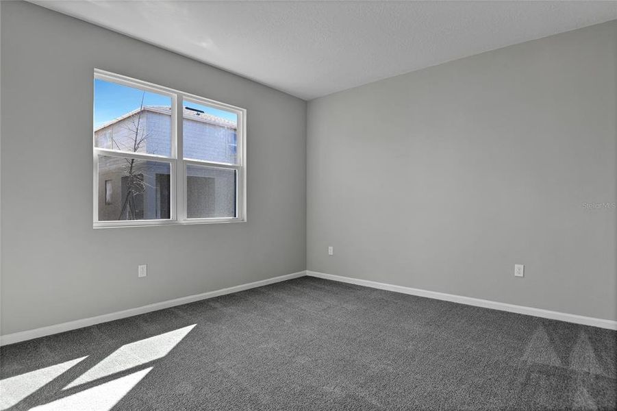 Spacious, unfurnished interior of a new home in Seasons at Magnolia Pointe, Umatilla (Image 14).