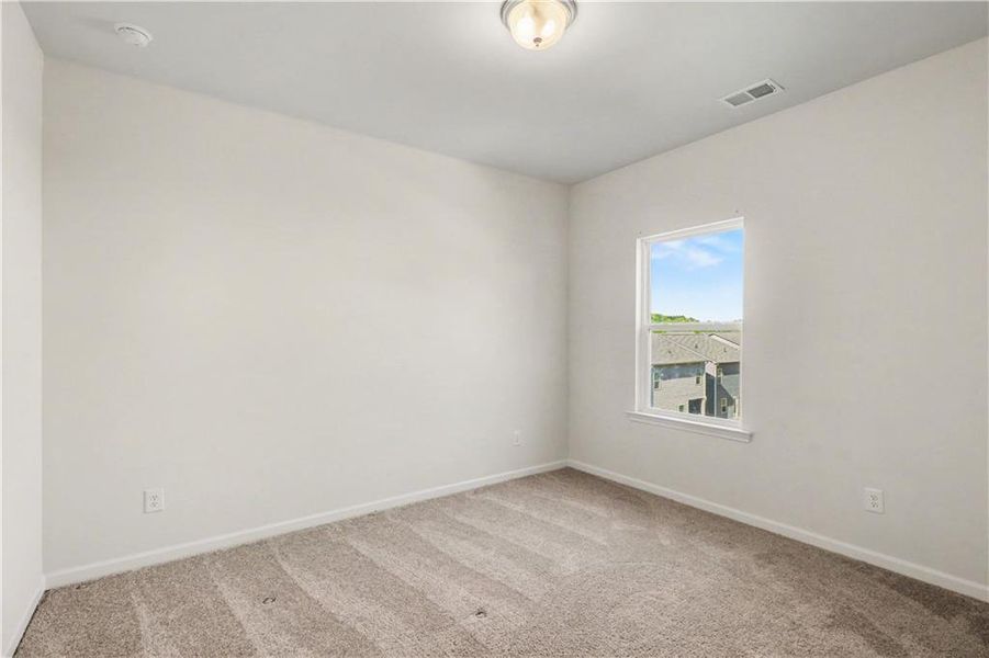 Spacious, unfurnished interior of a new home in Highland Crossing, Cartersville (Image 16).