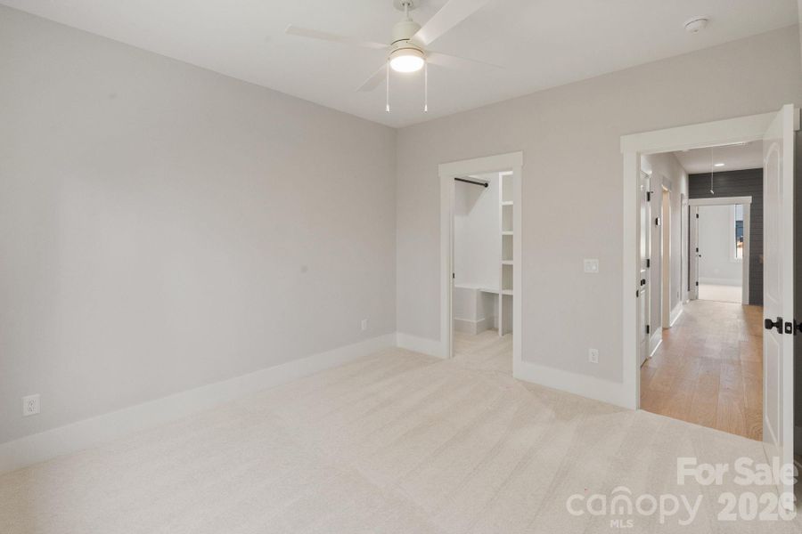 Spacious, unfurnished interior of a new home in , Clover (Image 23).