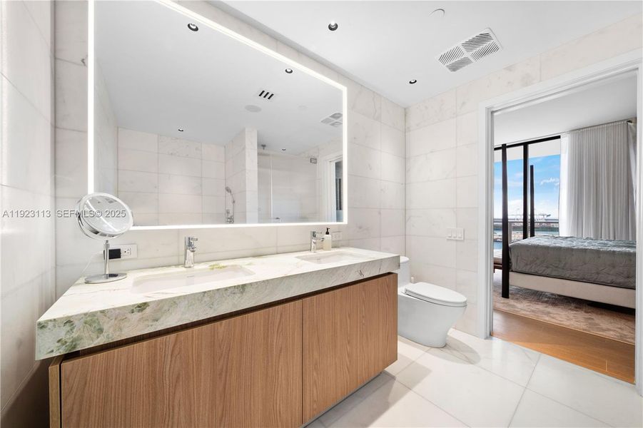 Furnished interior view inside a new home in Five Park, Miami Beach (Image 7). Furnished interior view inside a new home in Five Park, Miami Beach (Image 7).