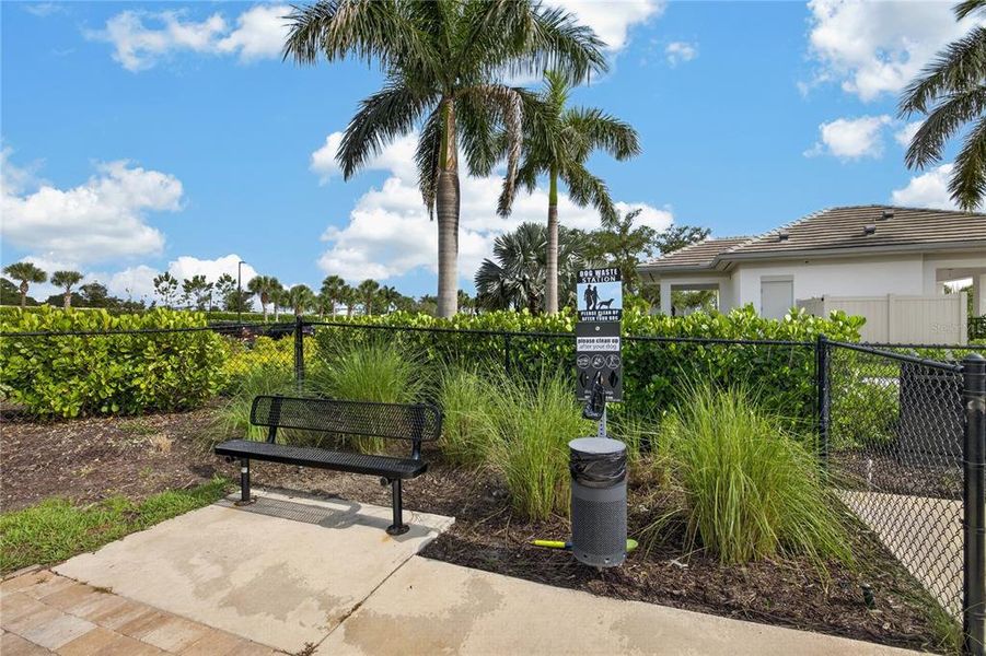 Community amenities in , Nokomis (Image 57).