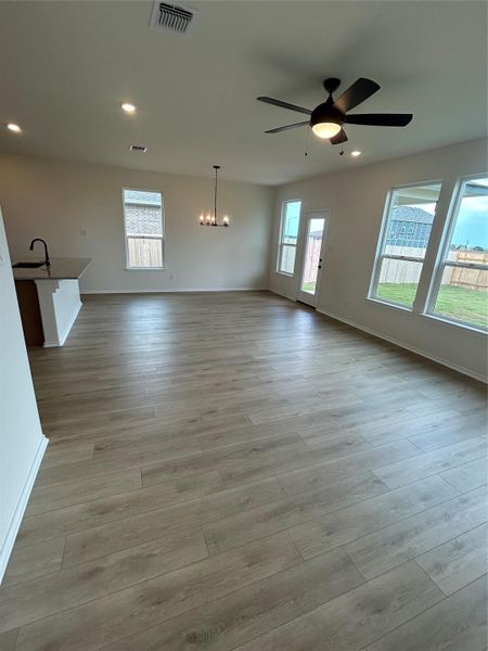 Spacious, unfurnished interior of a new home in Mustang Valley, Manor (Image 16).