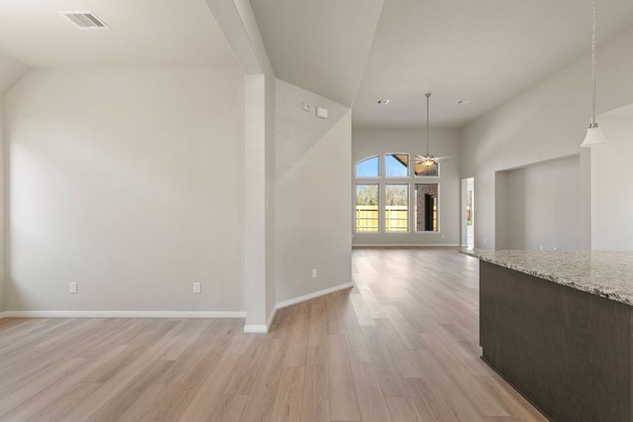 4br New Home in Manvel, TX.  - Slide 7