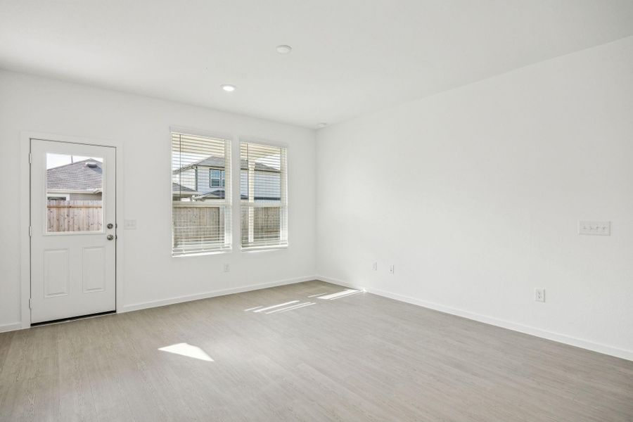Spacious, unfurnished interior of a new home in Decker Farms, Magnolia (Image 22).