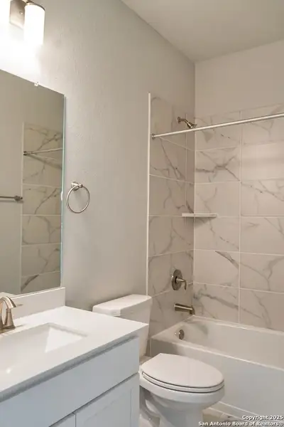 Furnished interior view inside a new home in Annabelle Ranch, San Antonio (Image 3). Furnished interior view inside a new home in Annabelle Ranch, San Antonio (Image 3).