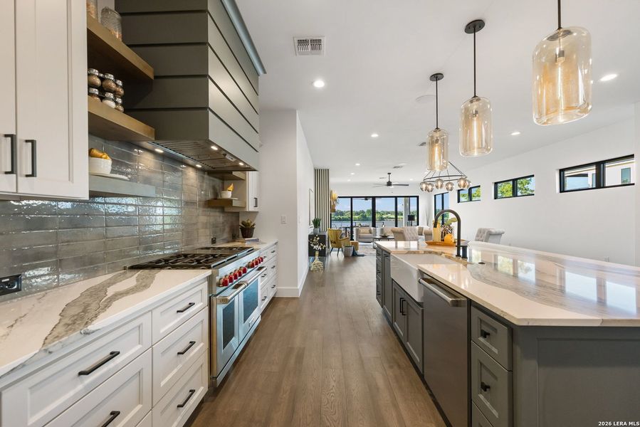 Furnished interior view inside a new home in , Kingsland (Image 30).