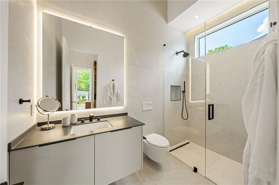 Furnished interior view inside a new home in , Brookhaven (Image 73).