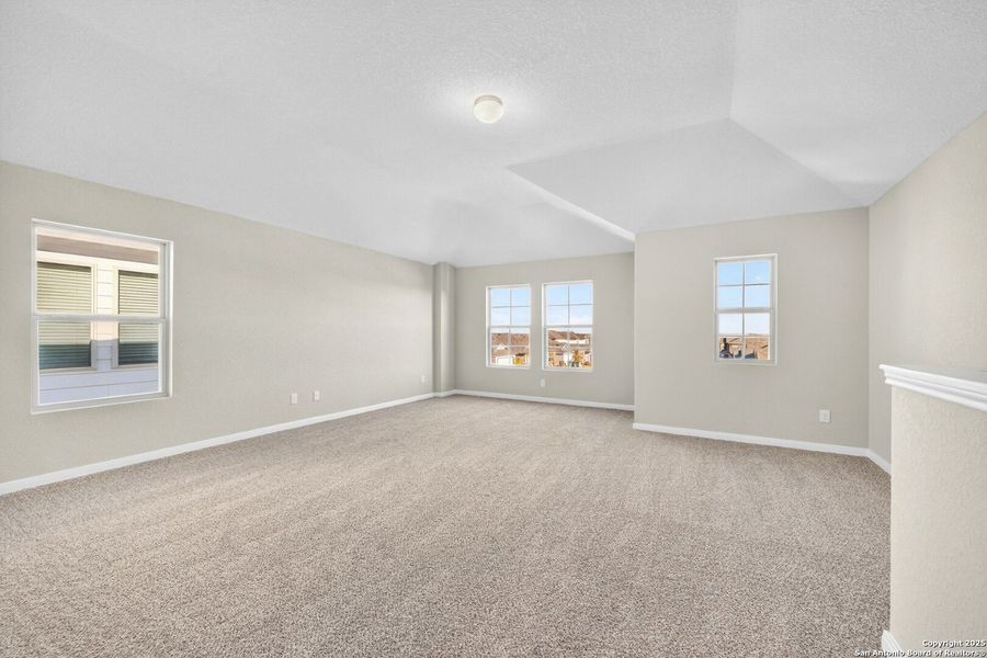 Spacious, unfurnished interior of a new home in Paloma Park, Converse (Image 28). Spacious, unfurnished interior of a new home in Paloma Park, Converse (Image 28).